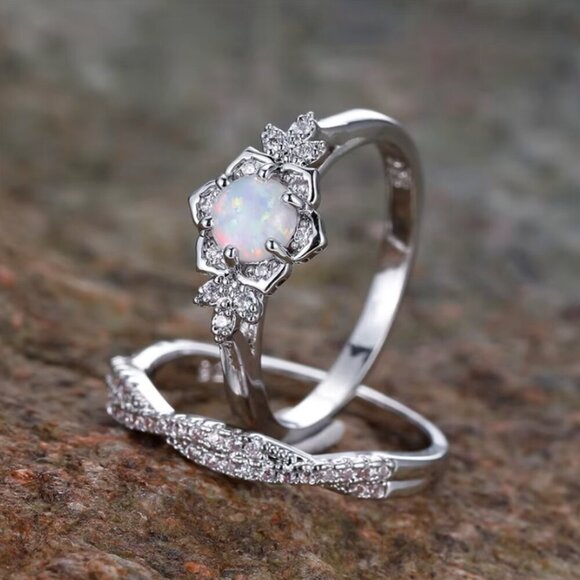 NEW 18k White Gold Opal Ring Set of 2 Stackable Rings - Picture 1 of 6